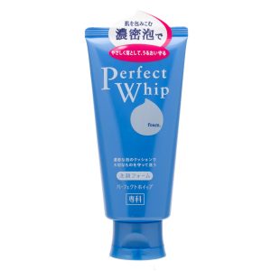 Sữa rửa mặt của Nhật